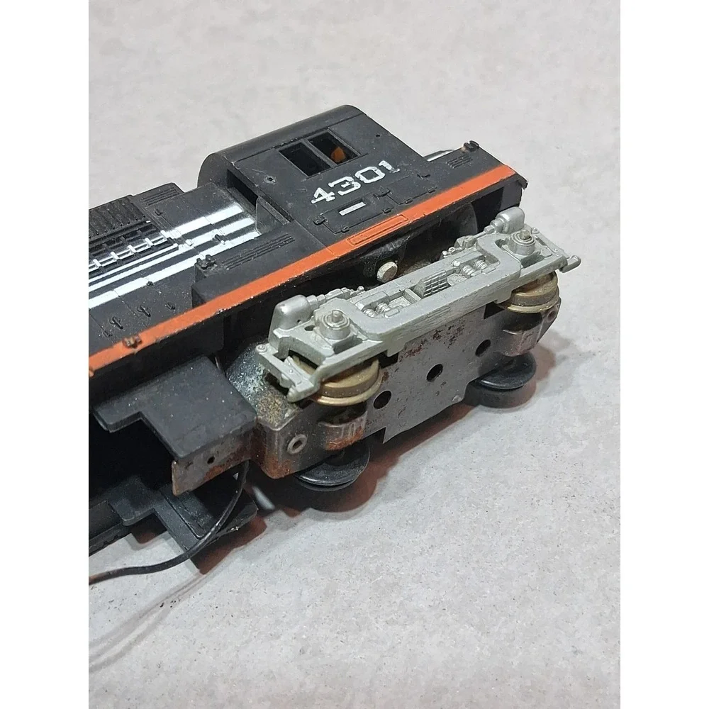 Vtg Mantua Tyco HO Scale New Haven Diesel Engine 4301 McGinnis Black Untested